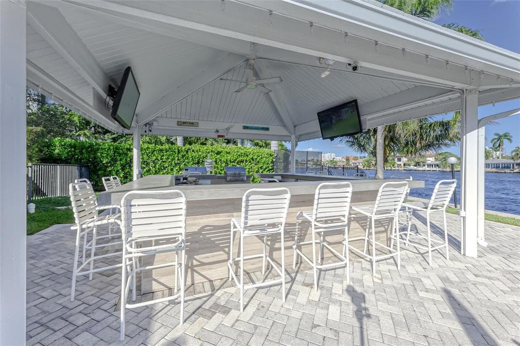 6473 BAY CLUB Drive 1 photo 25