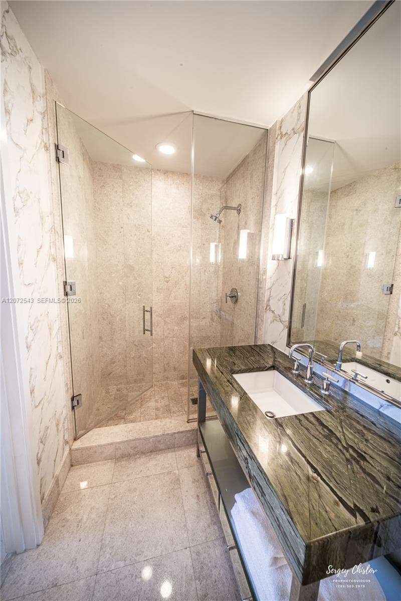 9705 Collins Ave 1404N photo 12