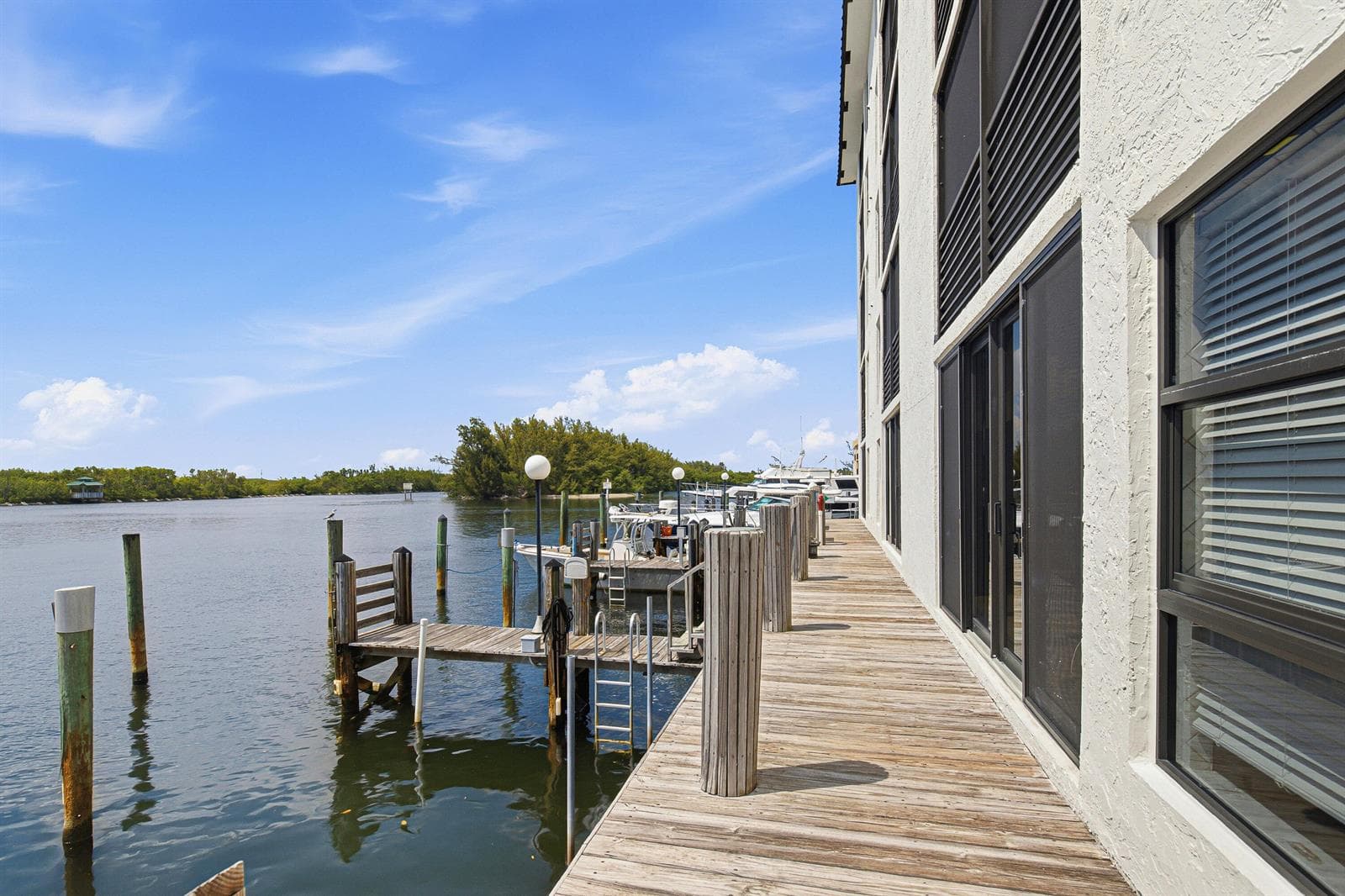 3200 N OCEAN Drive 104 photo 8