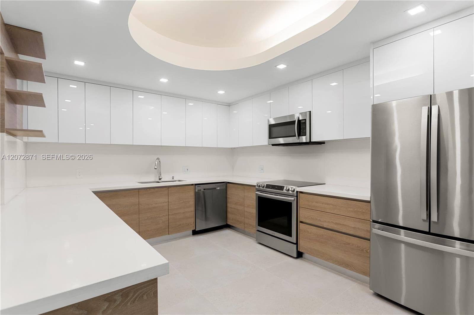 1000 Venetian Way 301/303 photo 6