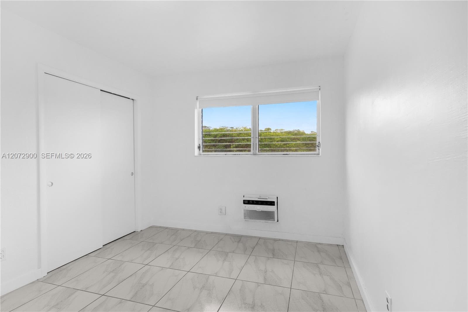 2700 NE 135 street 43 photo 4