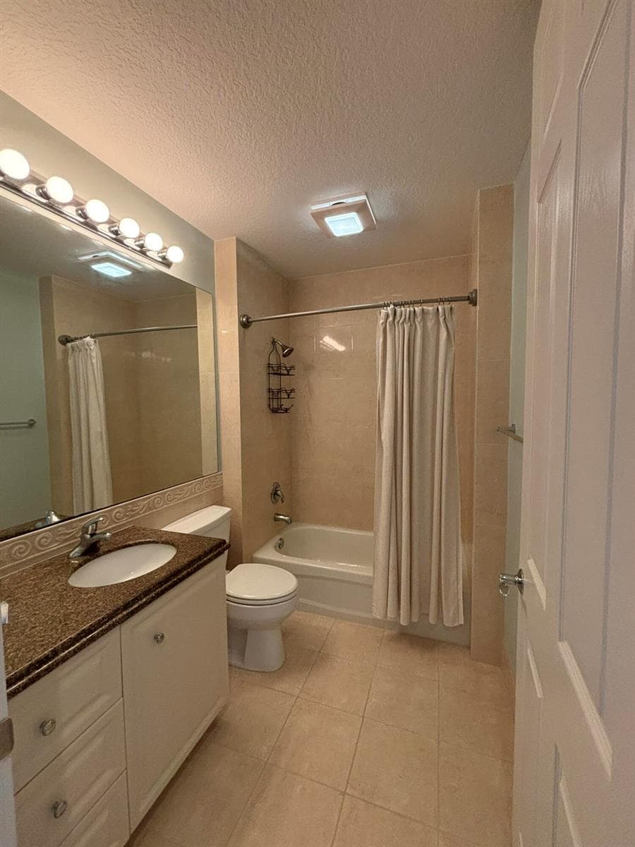 7 HARBOUR ISLE Drive E 304 photo 21