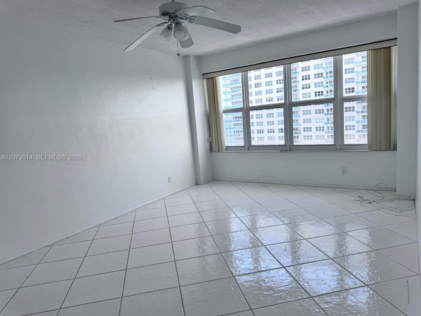 4010 Galt Ocean Dr 1411 photo 19