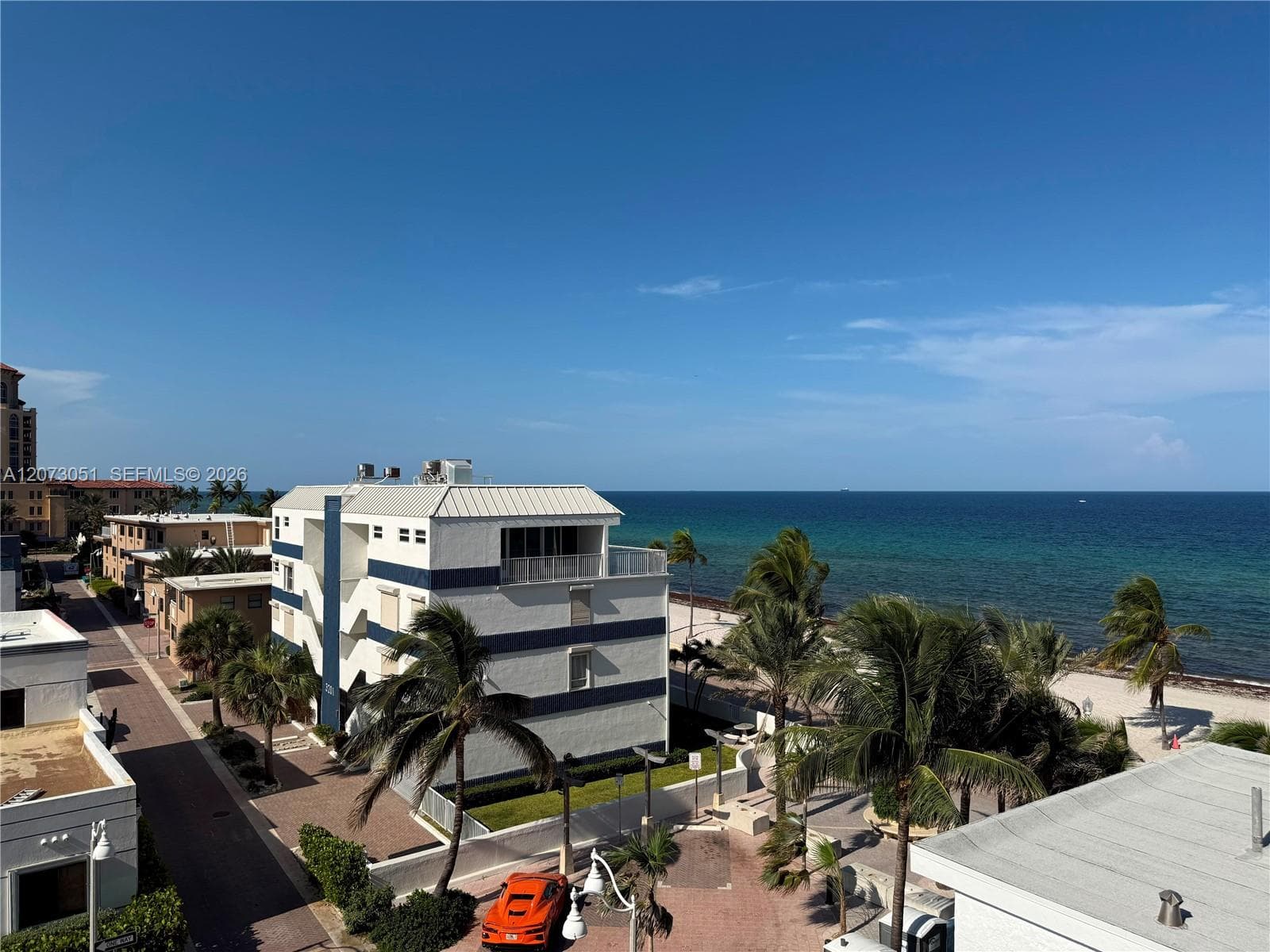3111 N Ocean Dr 506 photo 24