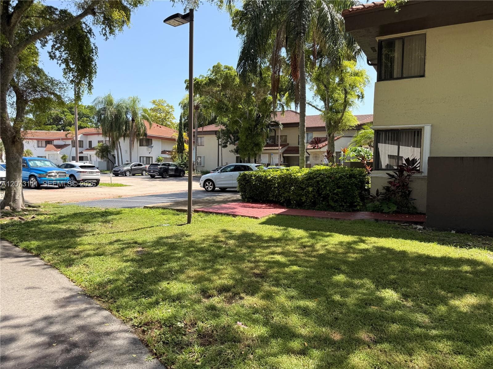 9725 photo 17