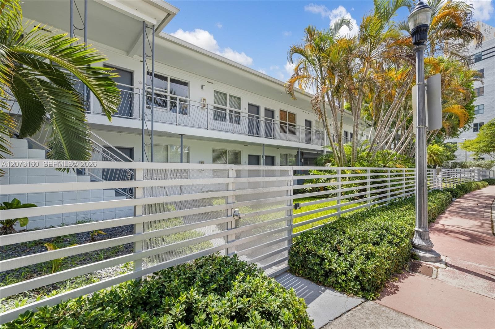 2445 Lake Pancoast Dr 4 photo 22