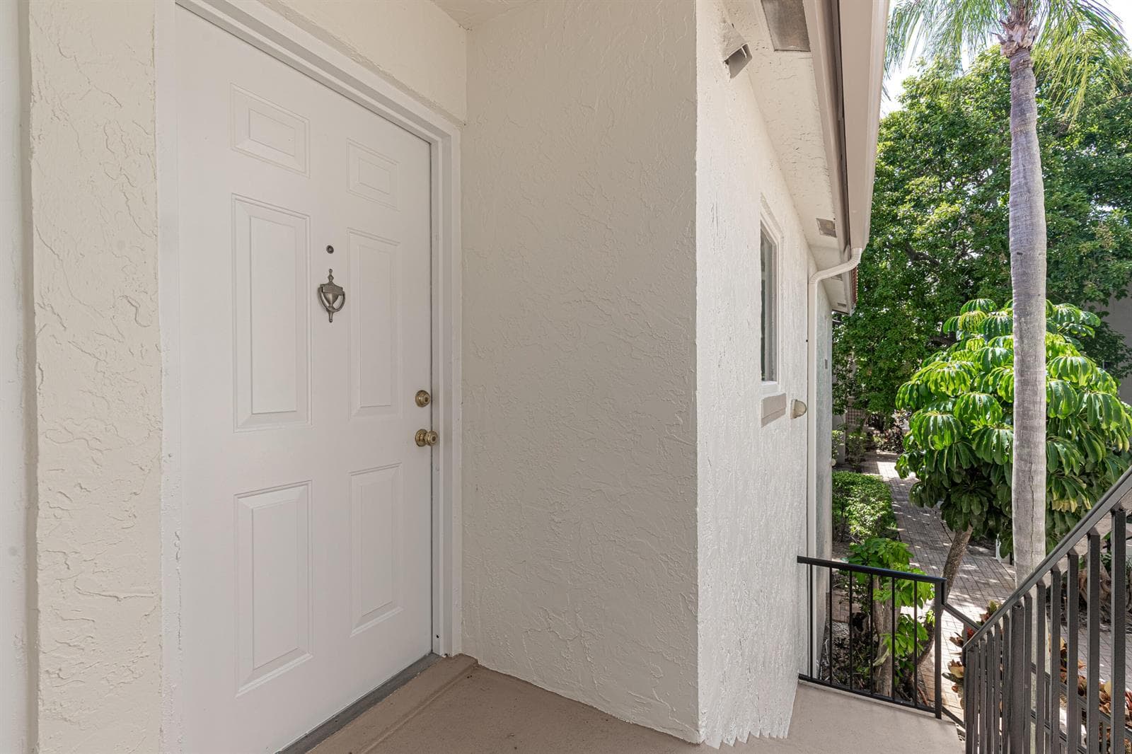 1145 Lake Shore Drive 206 photo 6
