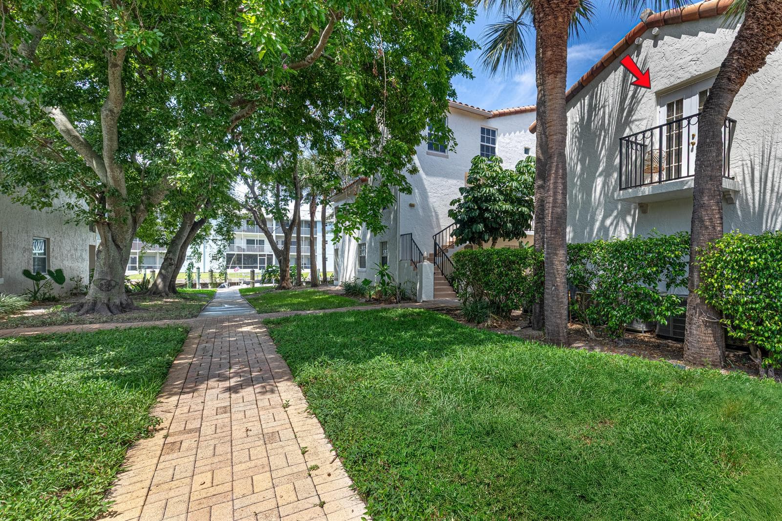 1145 Lake Shore Drive 206 photo 25