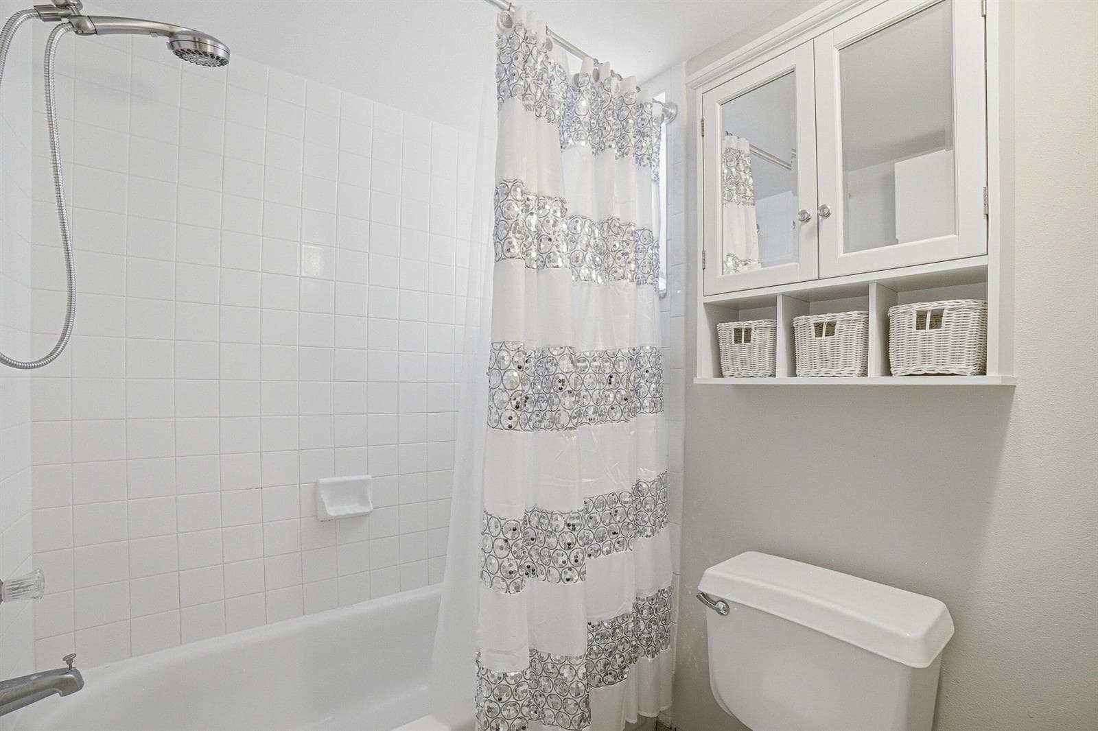 1145 Lake Shore Drive 206 photo 21