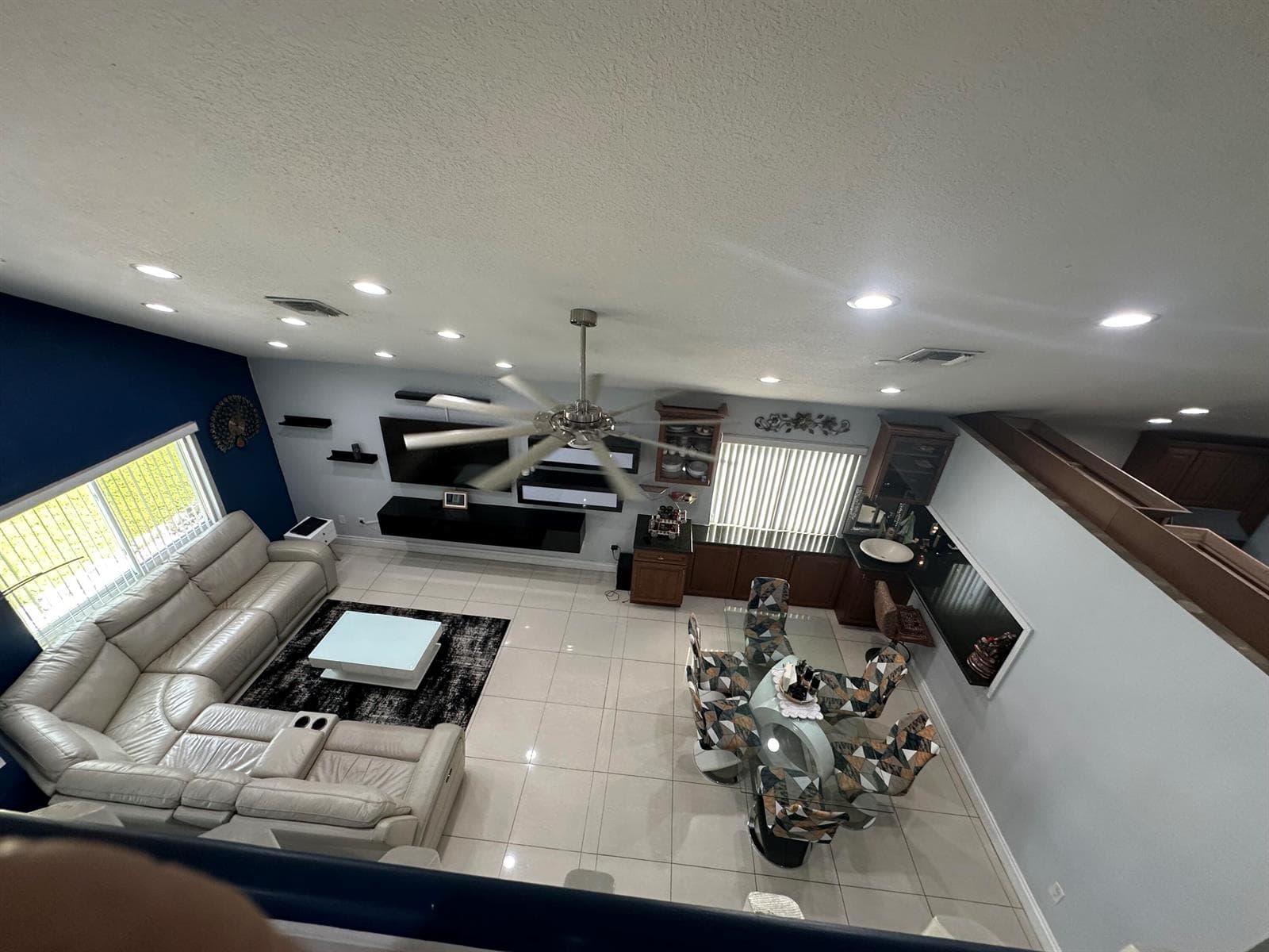 8 Elton Place photo 16