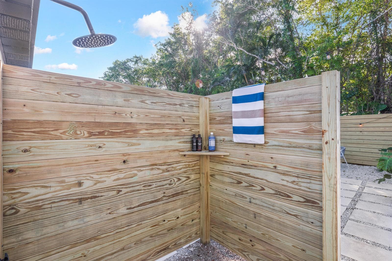 10007 S Indian River Drive photo 9