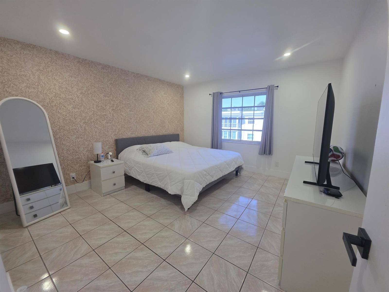 6391 Bay Club Drive 4 photo 18