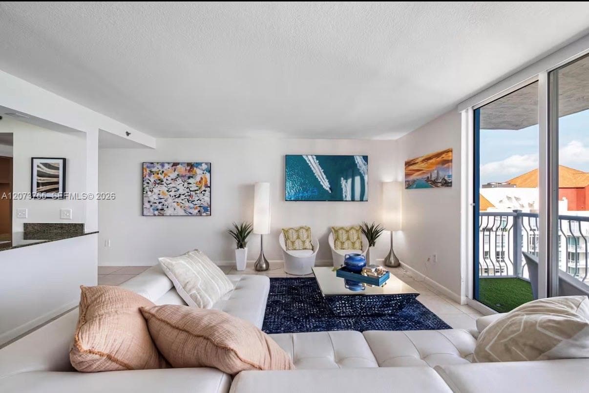 1200 Brickell Bay Dr 4101 photo 2