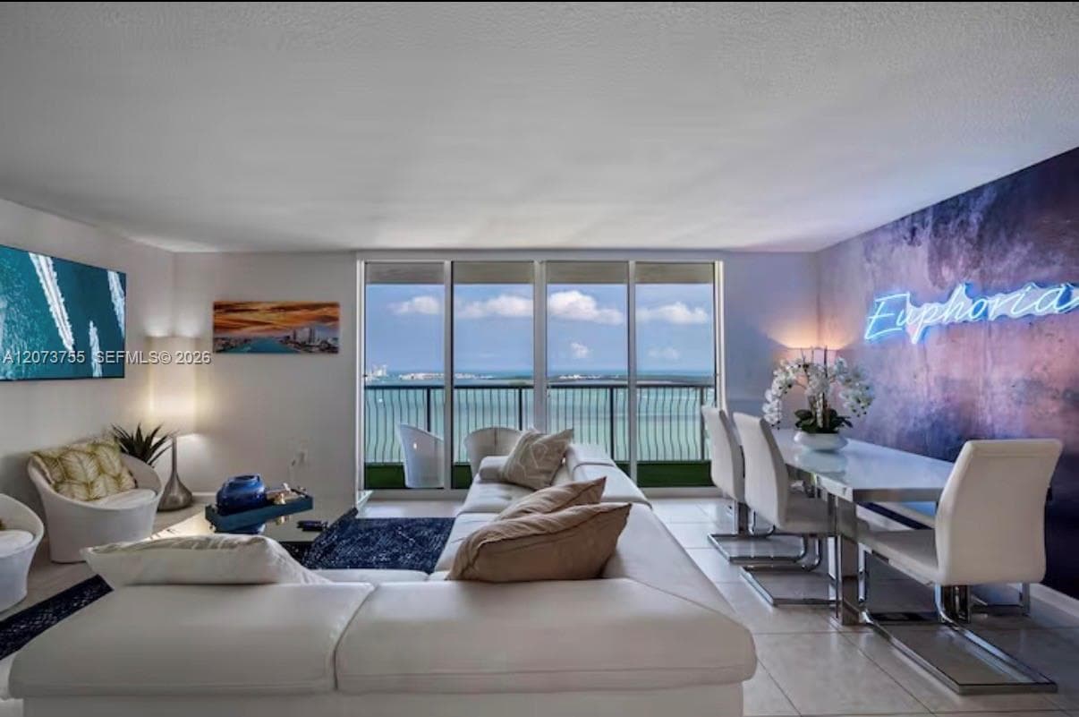 1200 Brickell Bay Dr 4101 photo 1