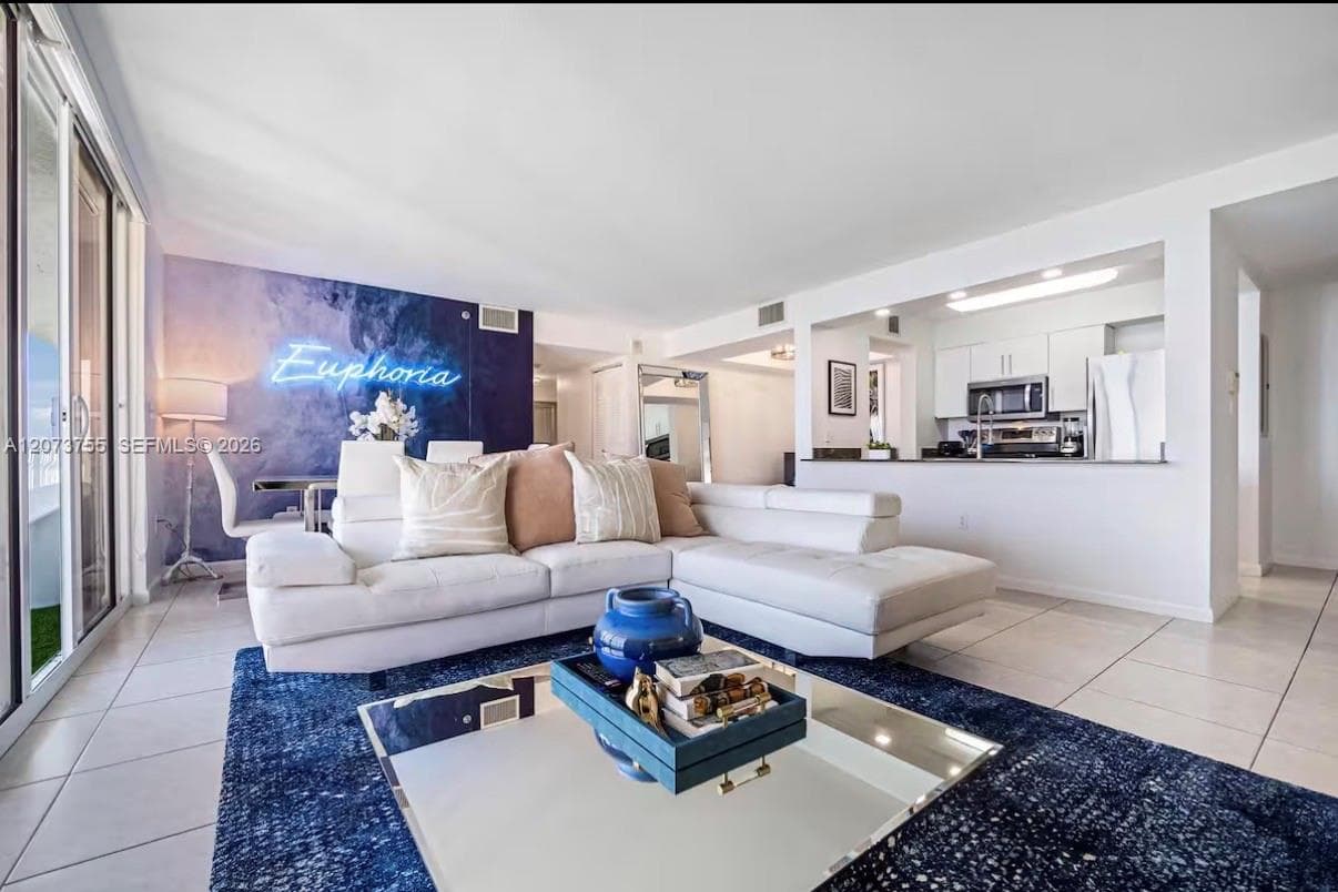 1200 Brickell Bay Dr 4101 photo 4