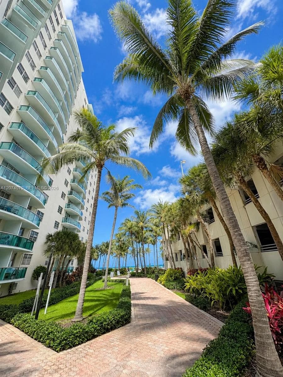 4111 S Ocean Dr 20 photo 9