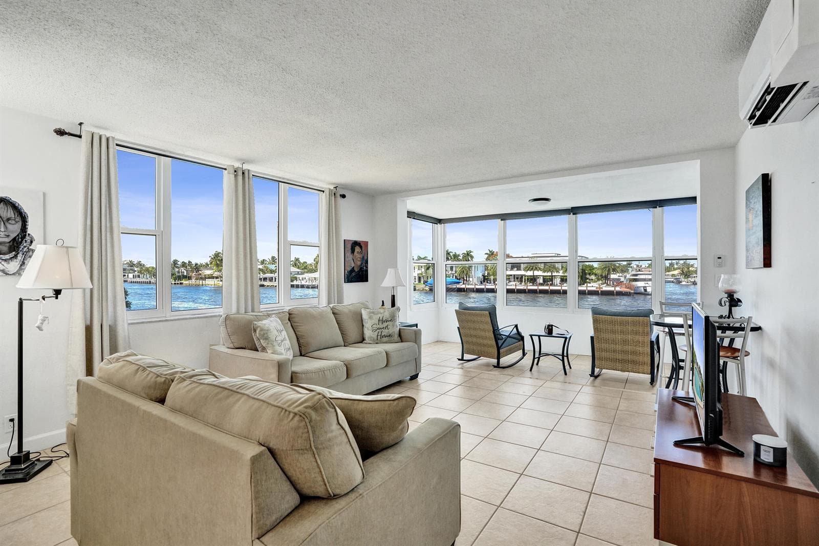 401 N Riverside Drive 201 photo 4