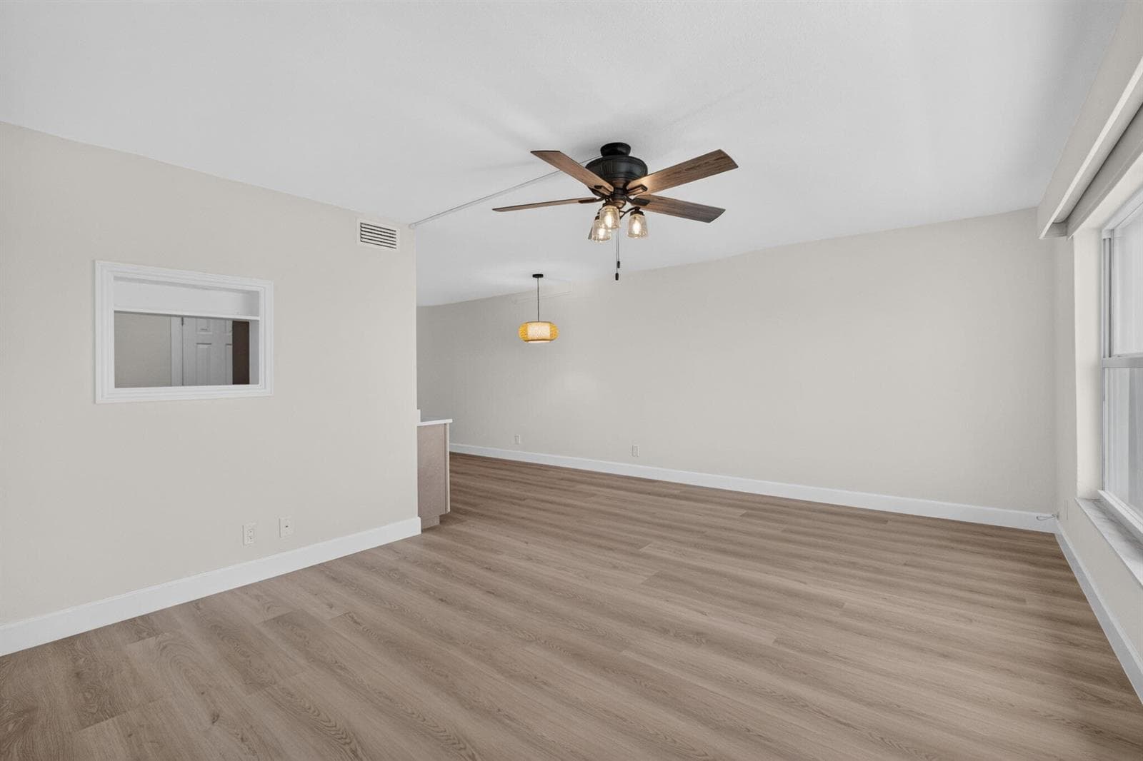52 YACHT CLUB Drive 305 photo 20
