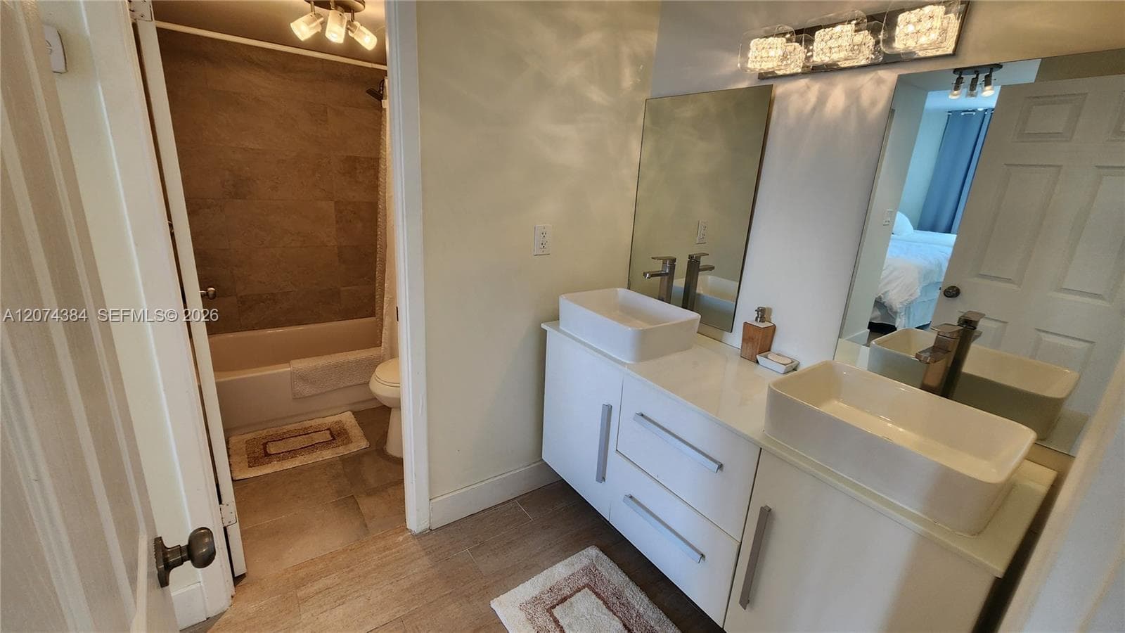 500 Bayview Dr 1725 photo 9