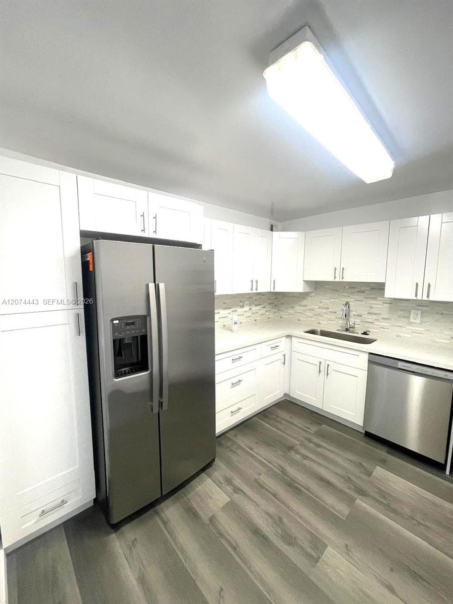 2450 NE 135th St 209 photo 12