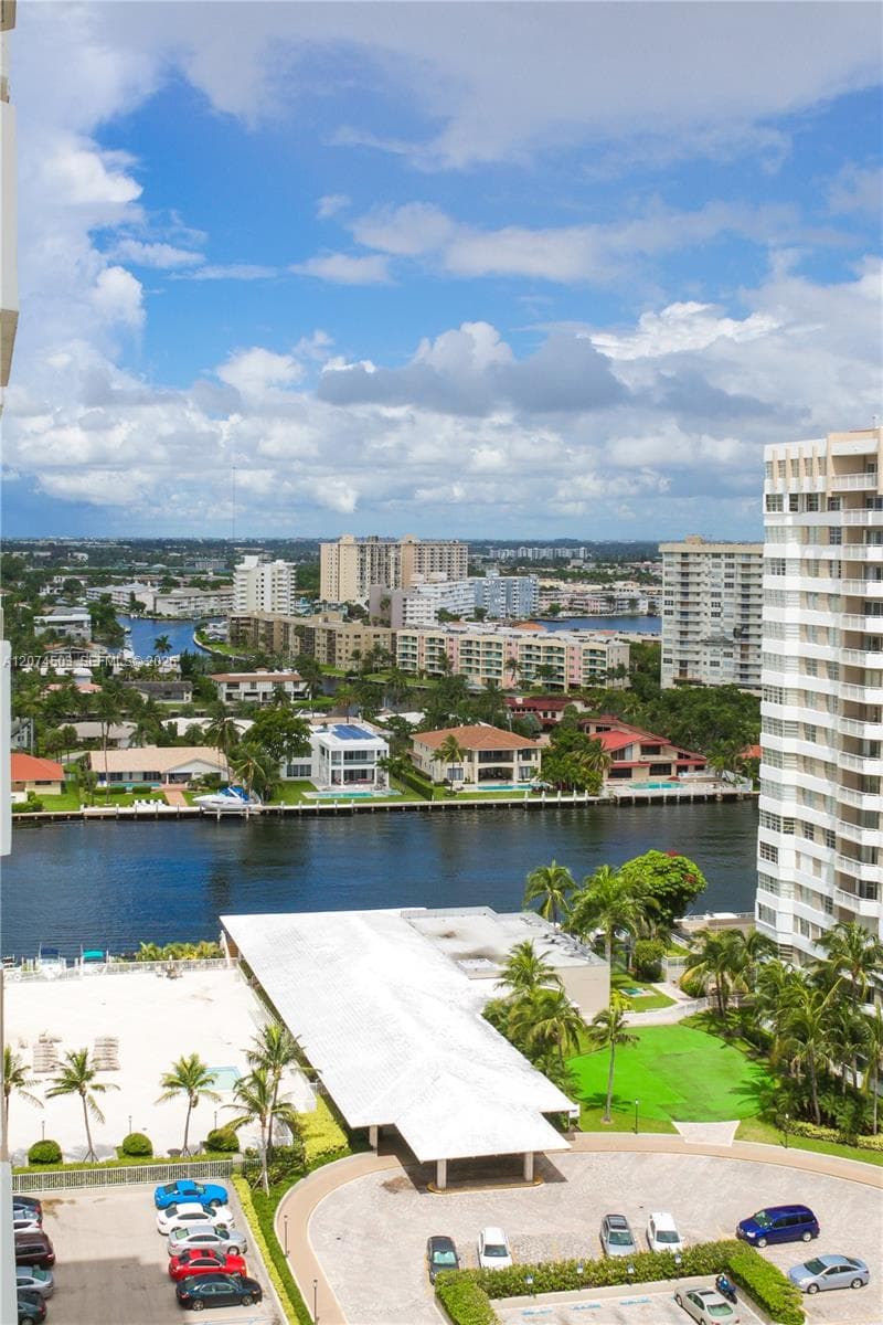 1985 S Ocean Dr 17K photo 3