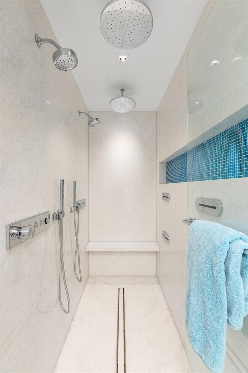 525 N FORT LAUDERDALE BEACH Boulevard 1702 photo 23