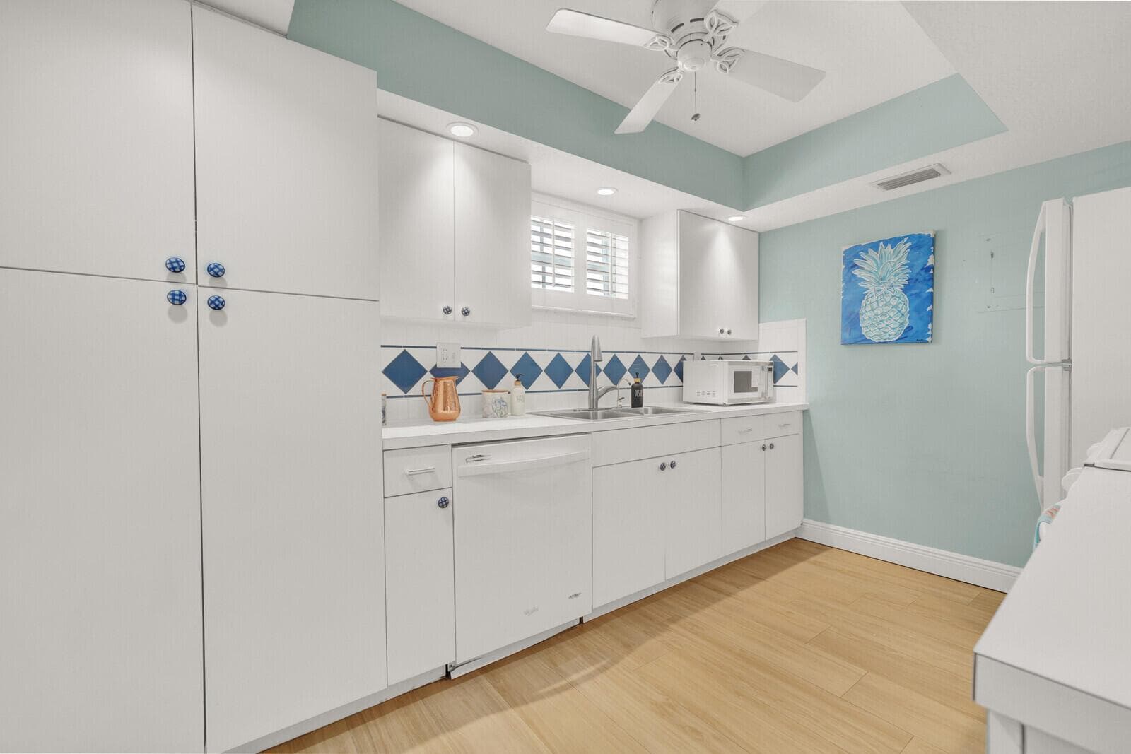 5500 OLD OCEAN Boulevard 108 photo 7