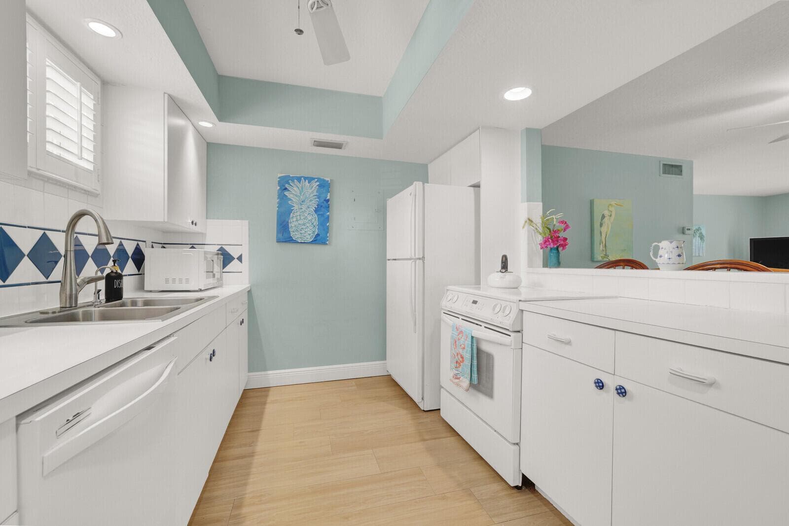 5500 OLD OCEAN Boulevard 108 photo 8