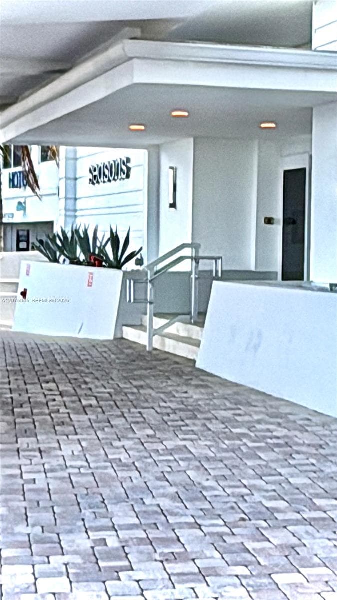 209 N Fort Lauderdale Beach Blvd 10A photo 10