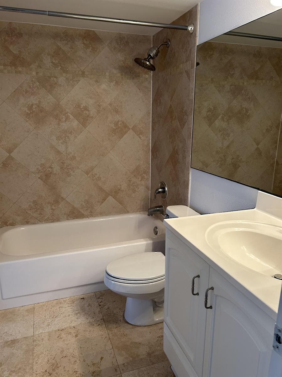 342 Southwind Drive 203 photo 11