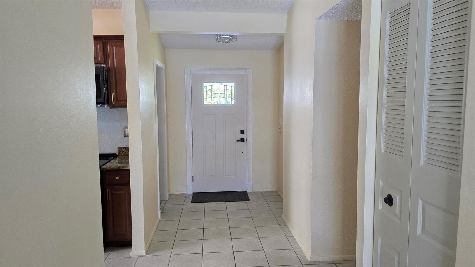 118 CAMBRIDGE Lane photo 4