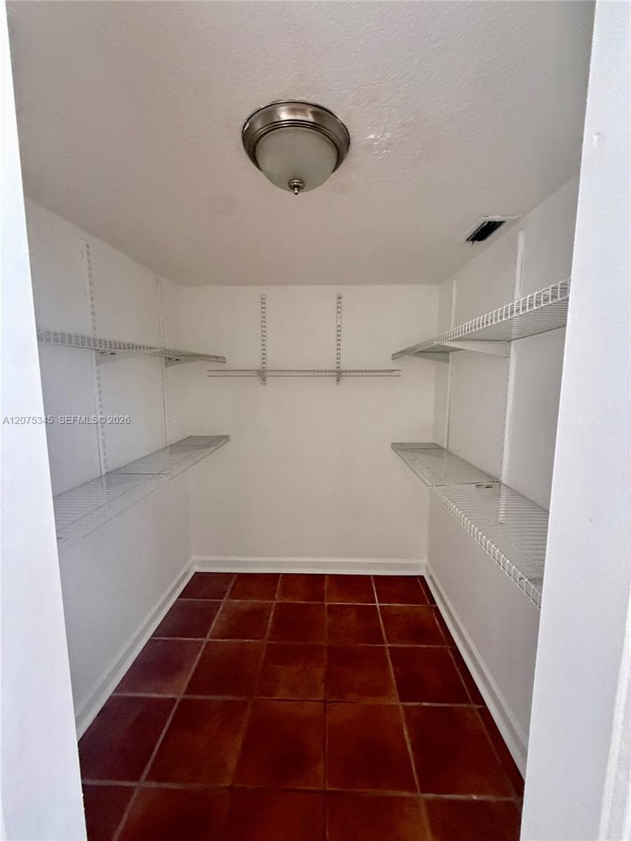 1094 SE 6th Ave 1094 photo 13