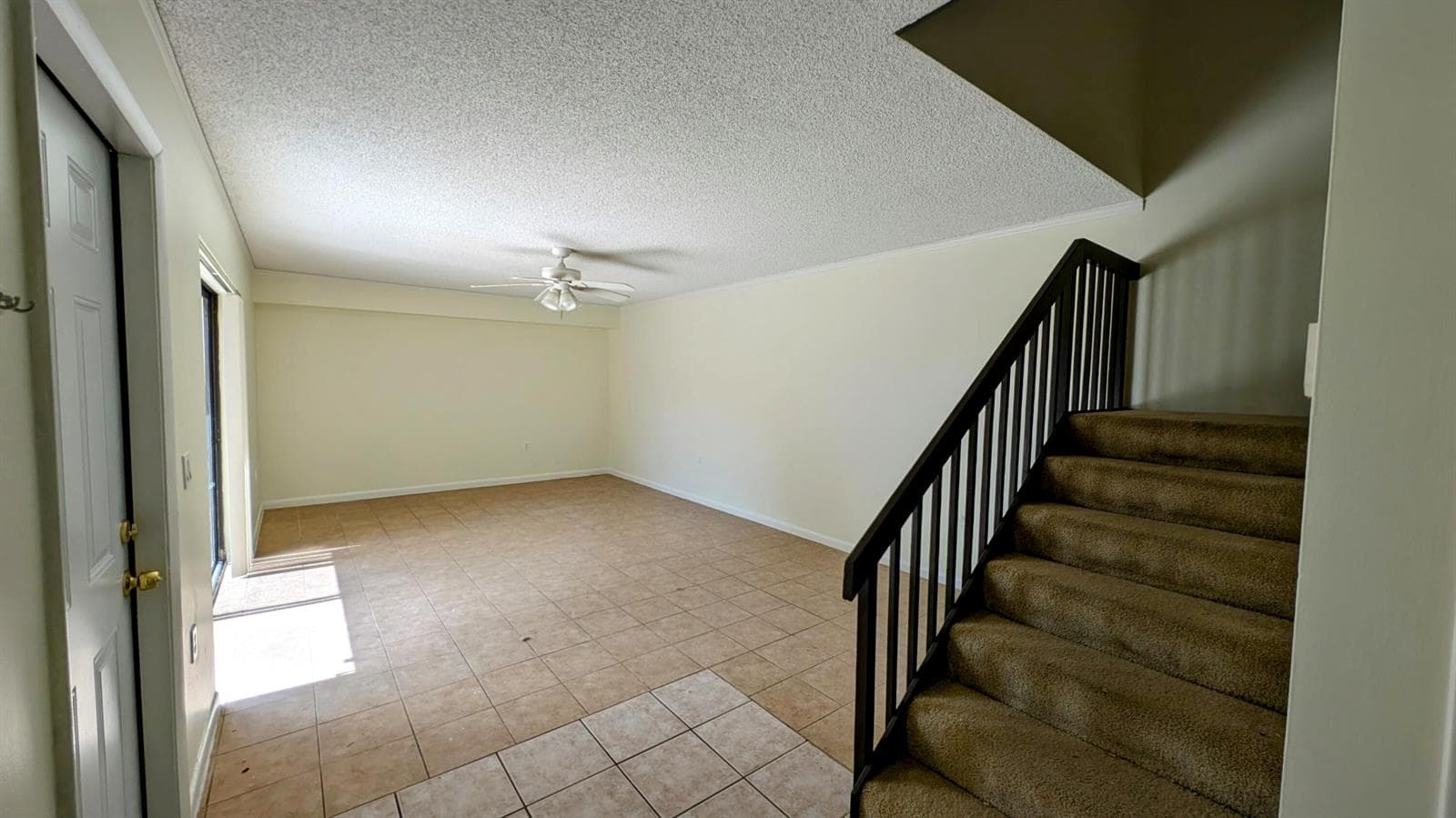 555 Green Springs Place photo 3