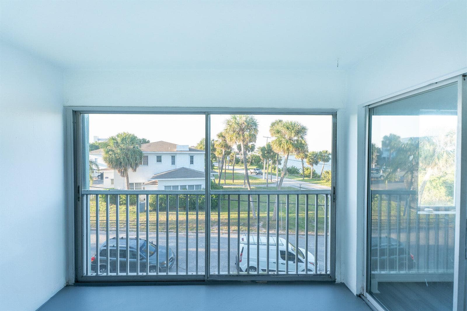601 S Indian River Drive photo 14