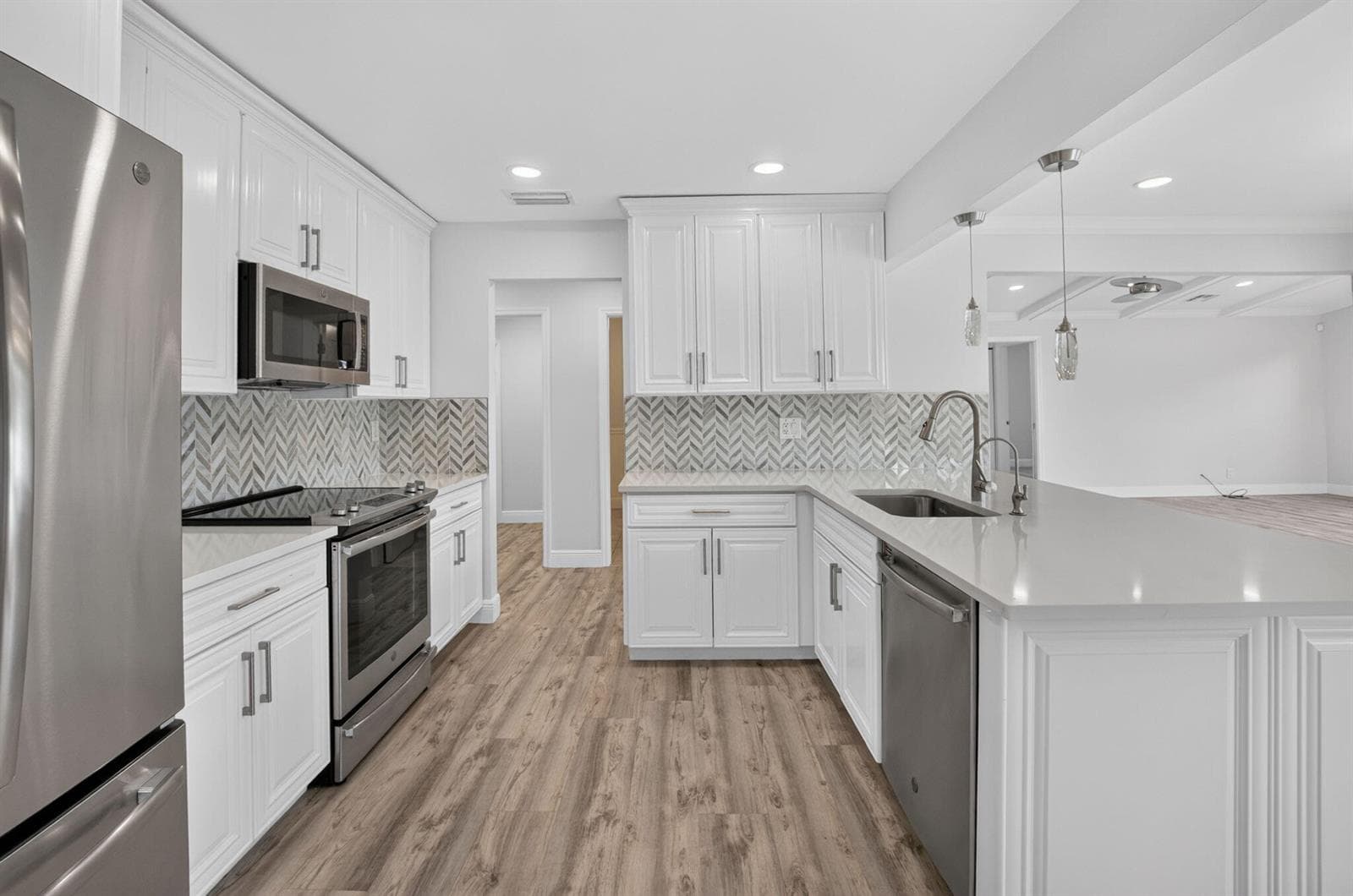 787 Havana Drive photo 5