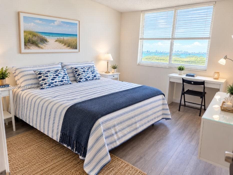 300 Bayview Dr 1608 photo 8