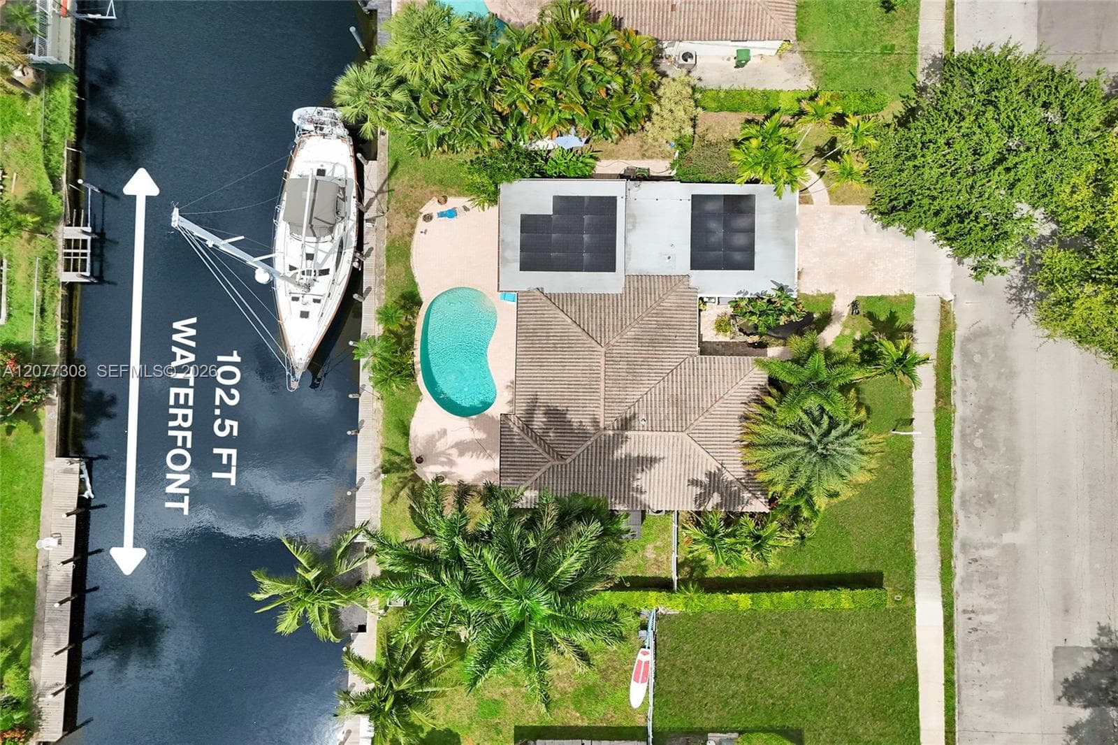 1312 Tangelo Isle photo 1