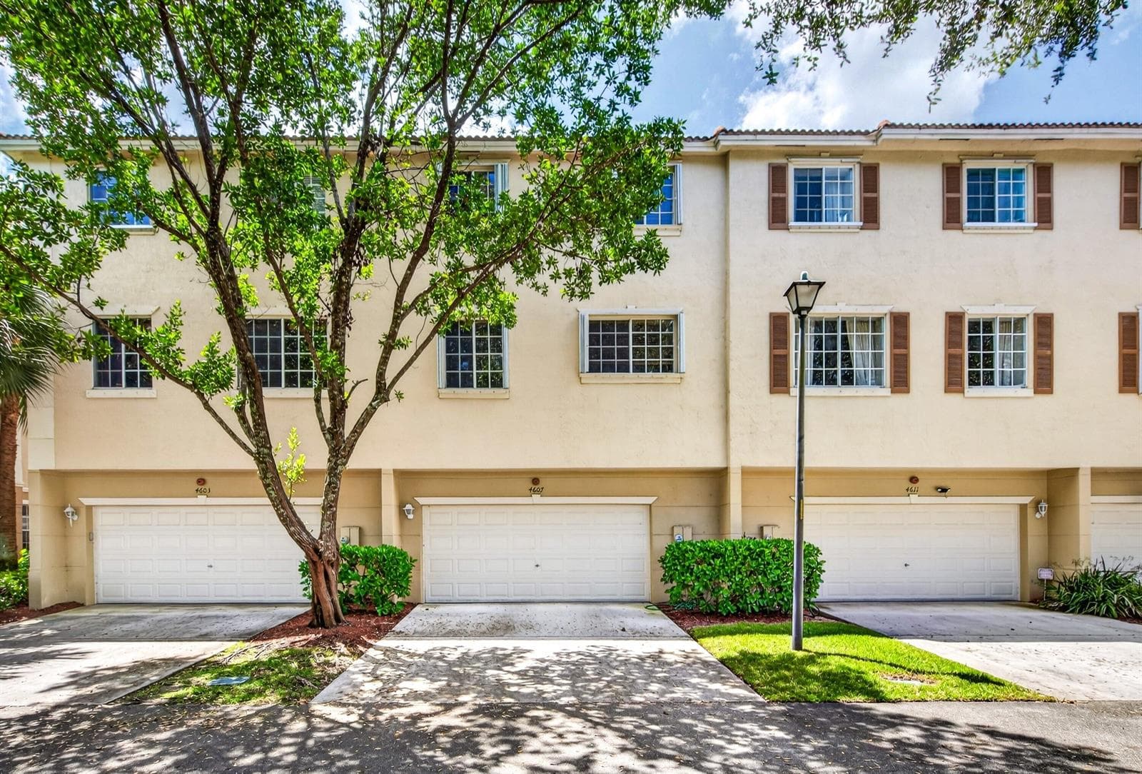4607 Danson Way photo 4