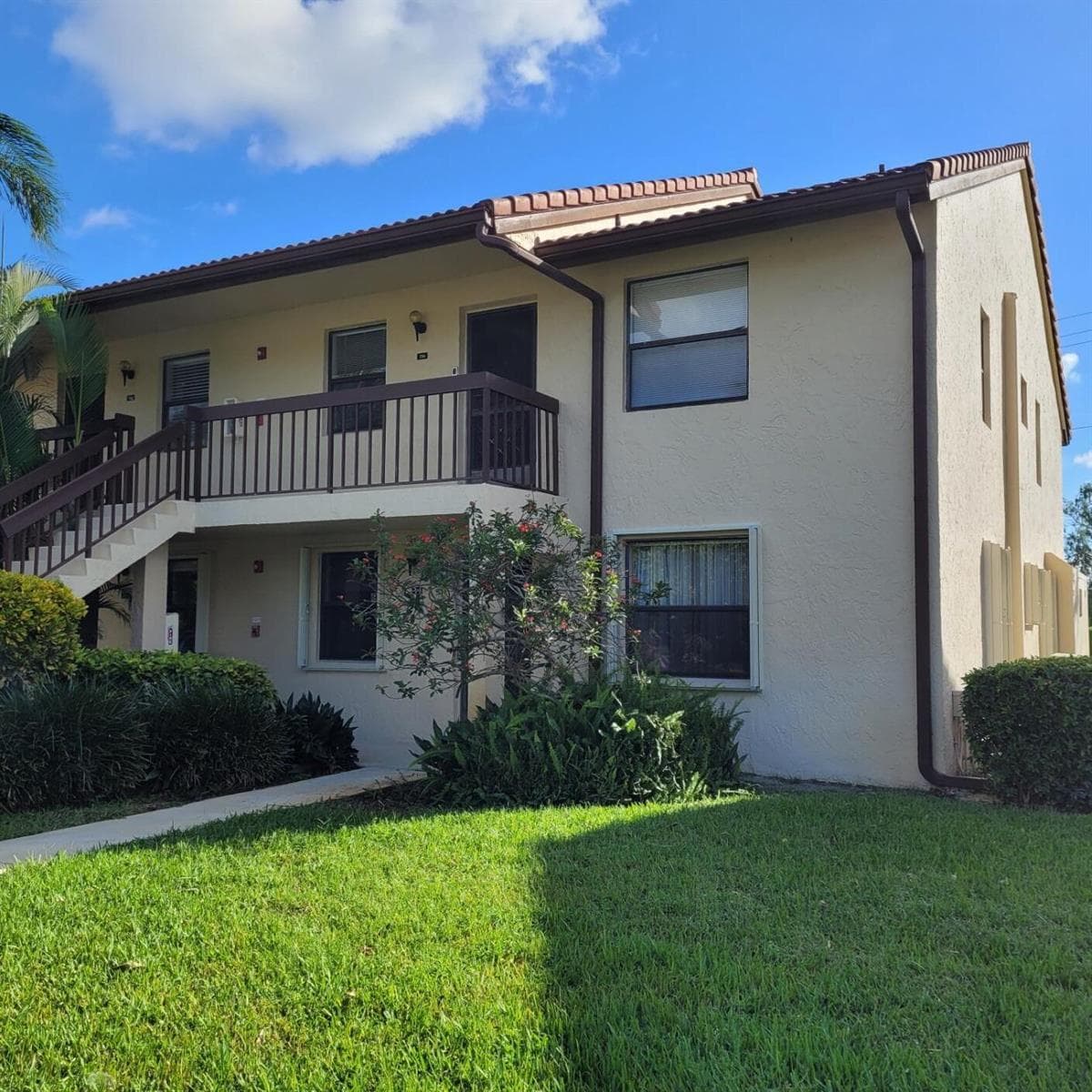 4626 Lucerne Lakes Boulevard E 106 photo 1