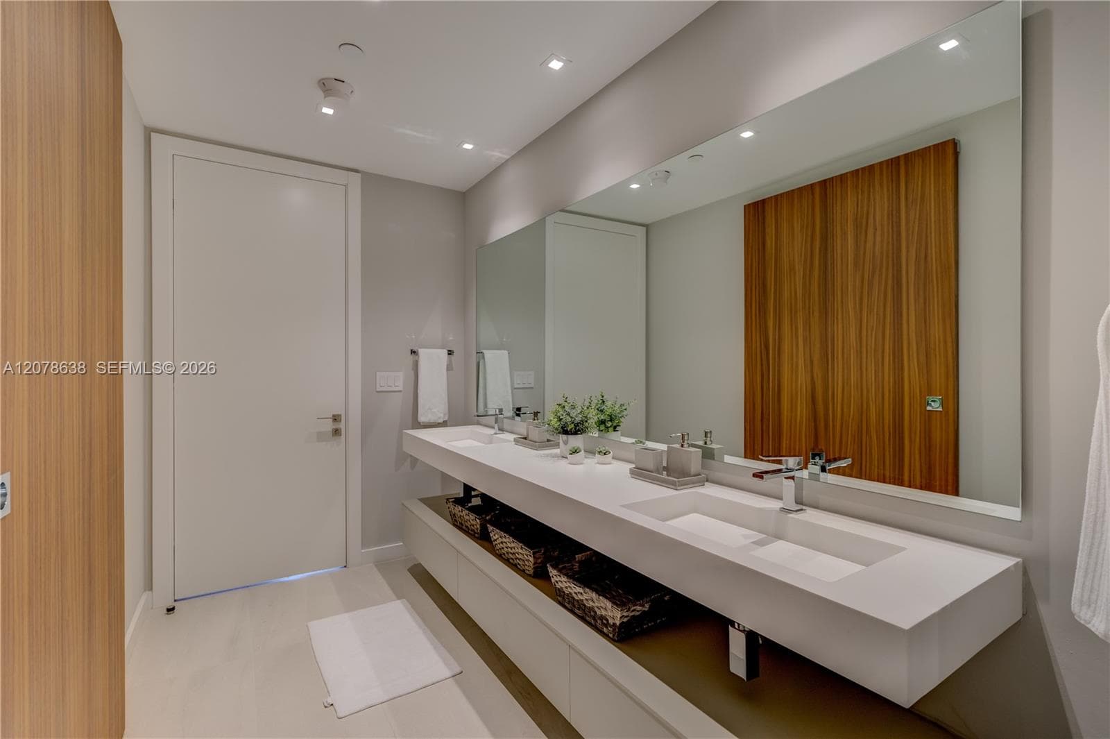 2035 Fisher Island Dr 2035 photo 24
