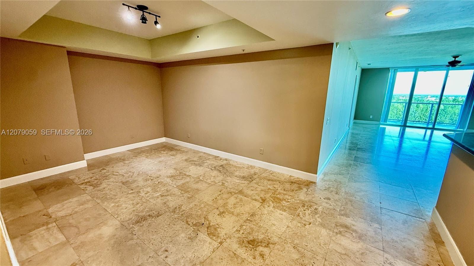 14951 NE Royal Oaks Ln 1403 photo 6