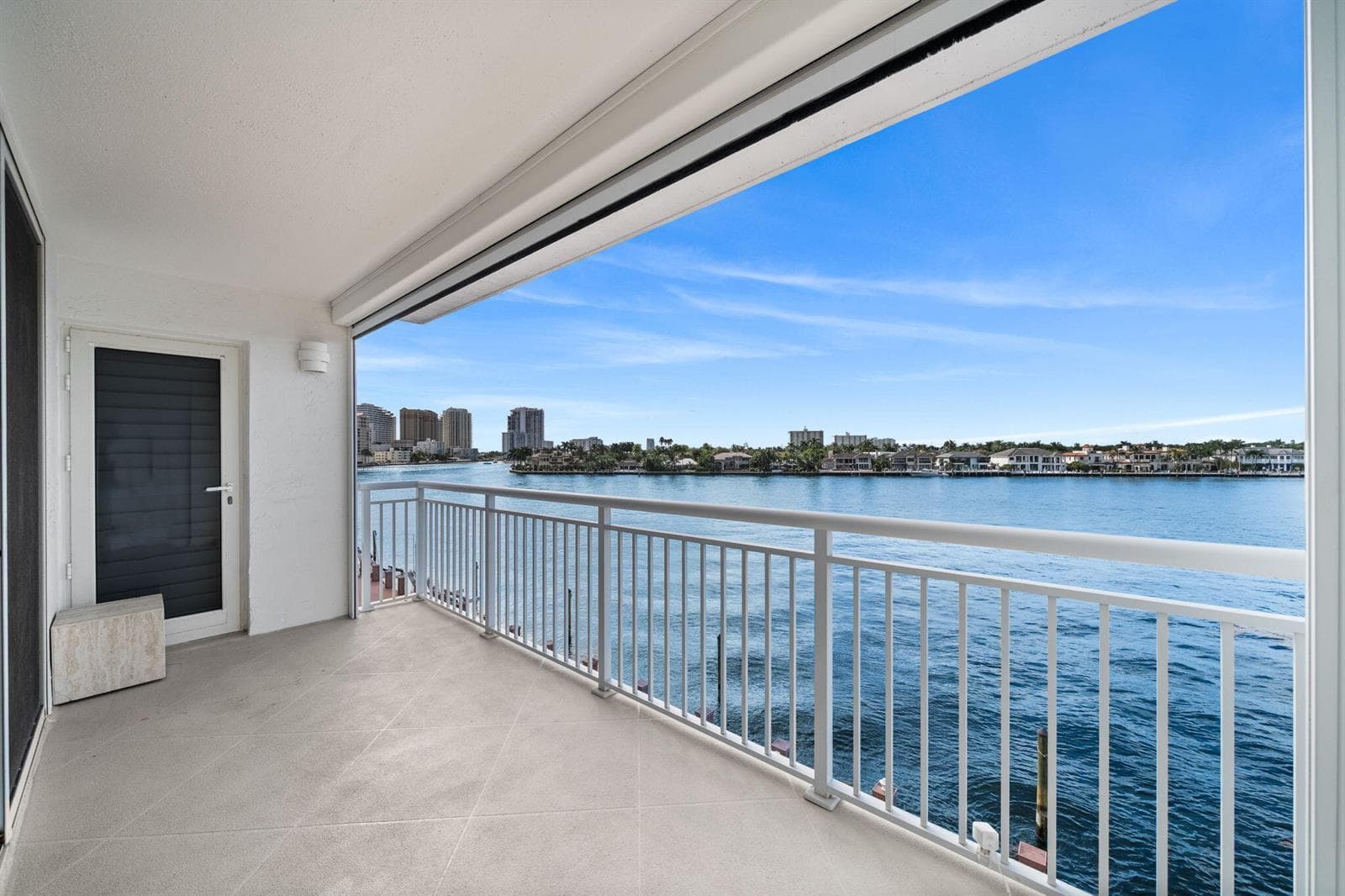 511 BAYSHORE Drive 408 photo 22
