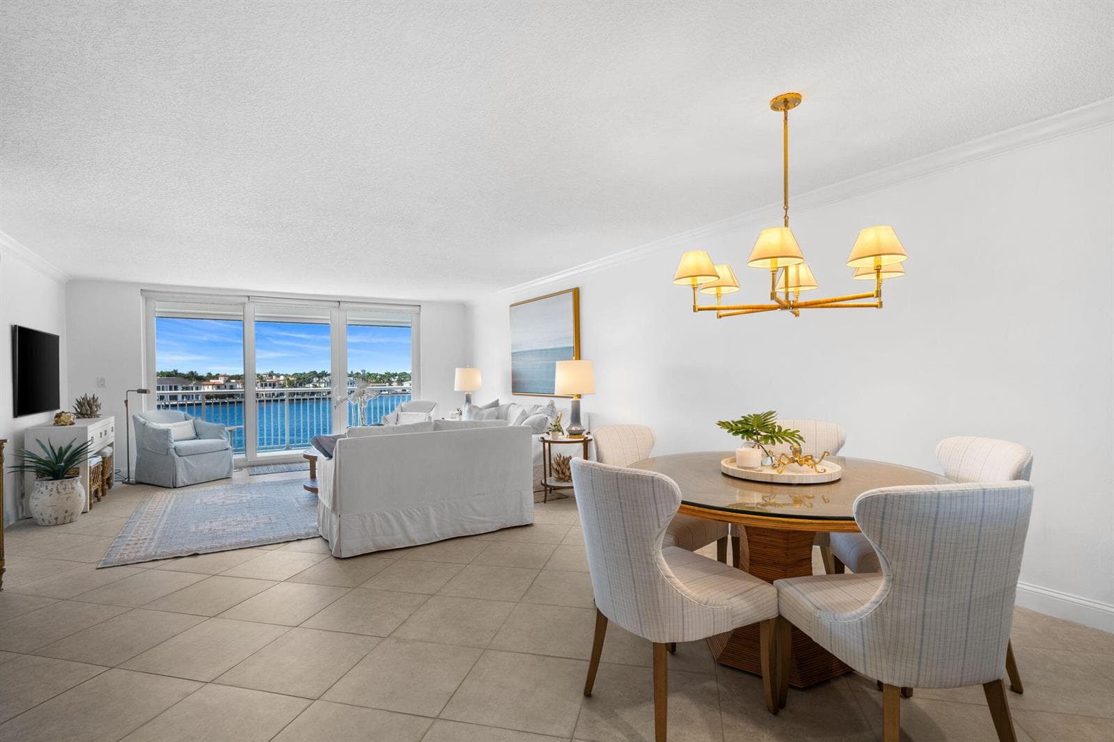 511 BAYSHORE Drive 408 photo 3