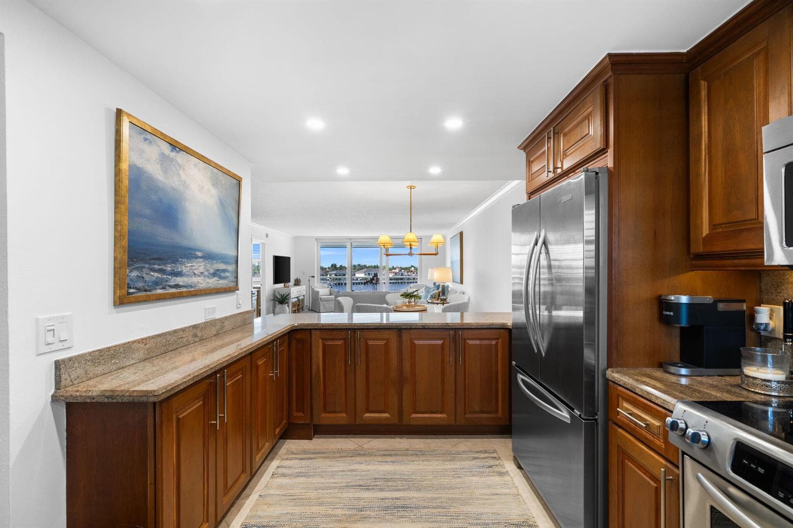 511 BAYSHORE Drive 408 photo 9