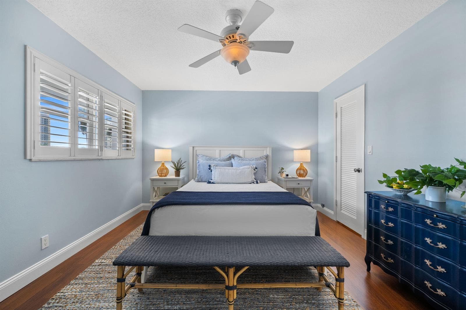 511 BAYSHORE Drive 408 photo 18