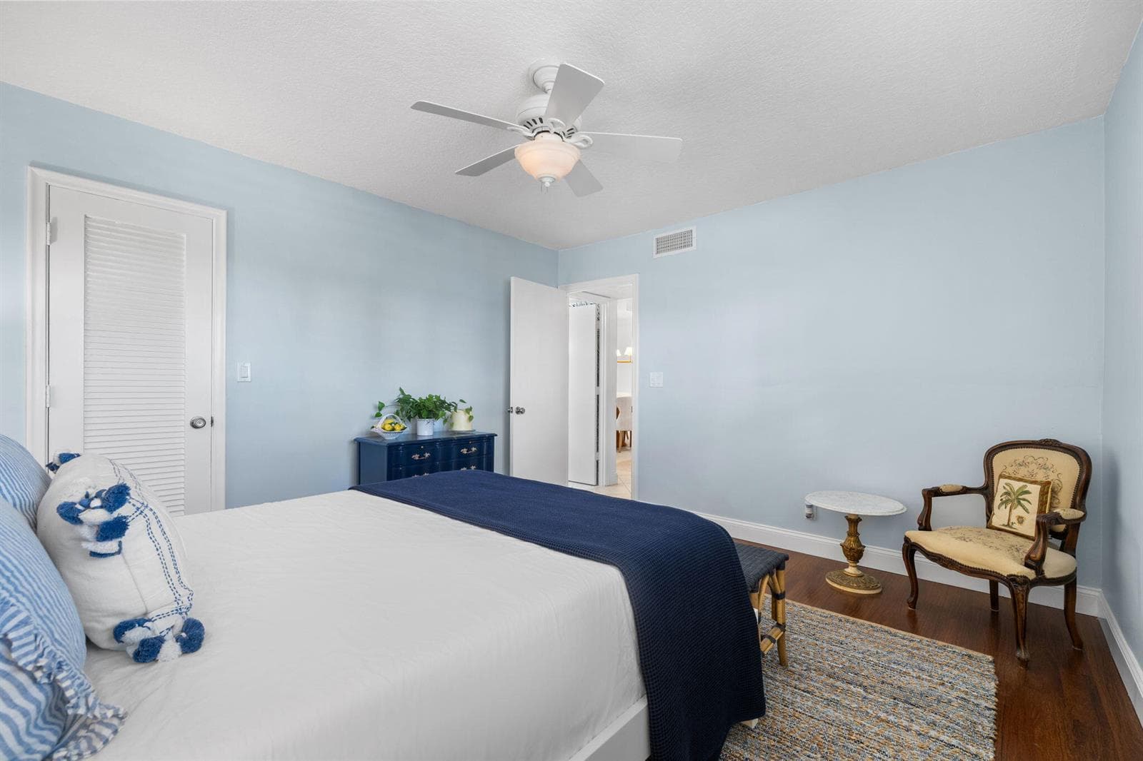 511 BAYSHORE Drive 408 photo 19
