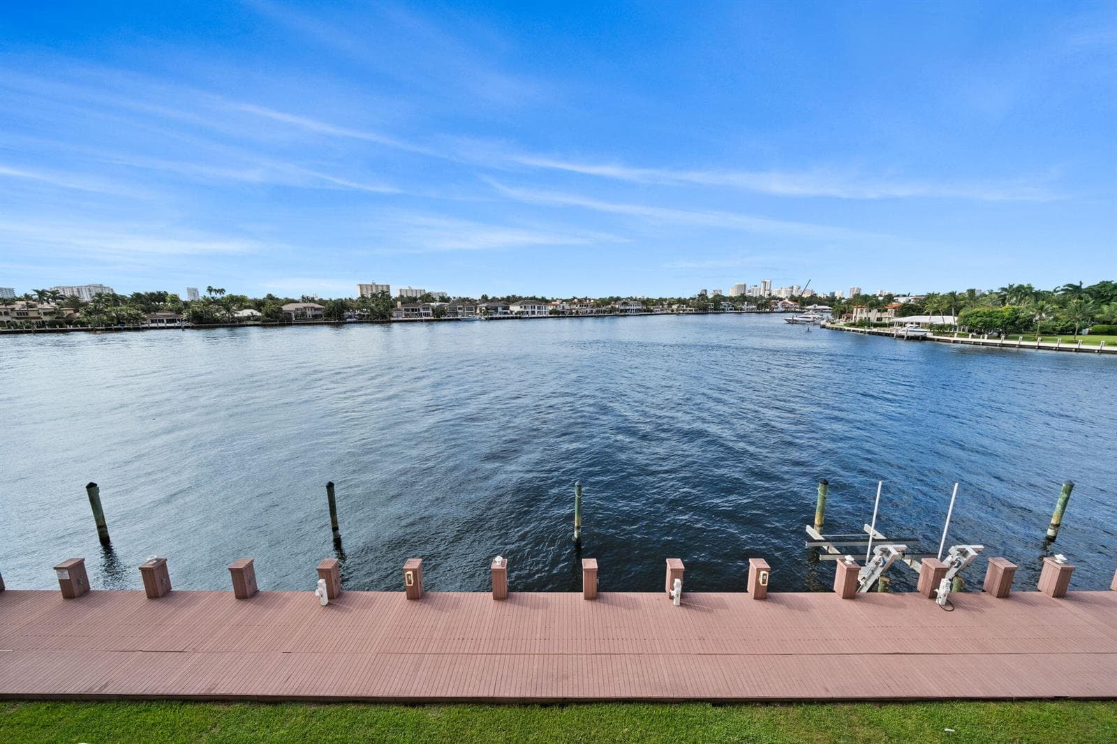 511 BAYSHORE Drive 408 photo 25