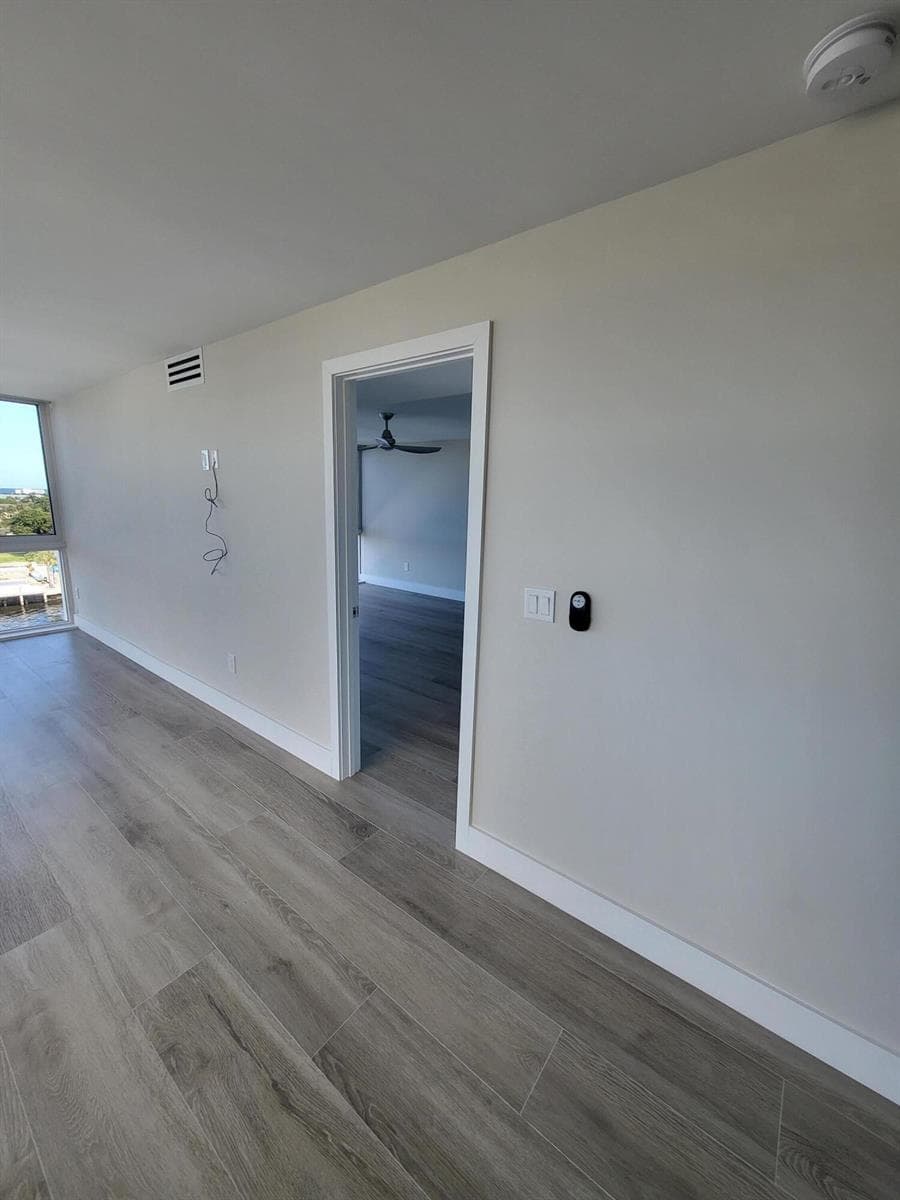 3100 NE 49th Street 701 photo 17