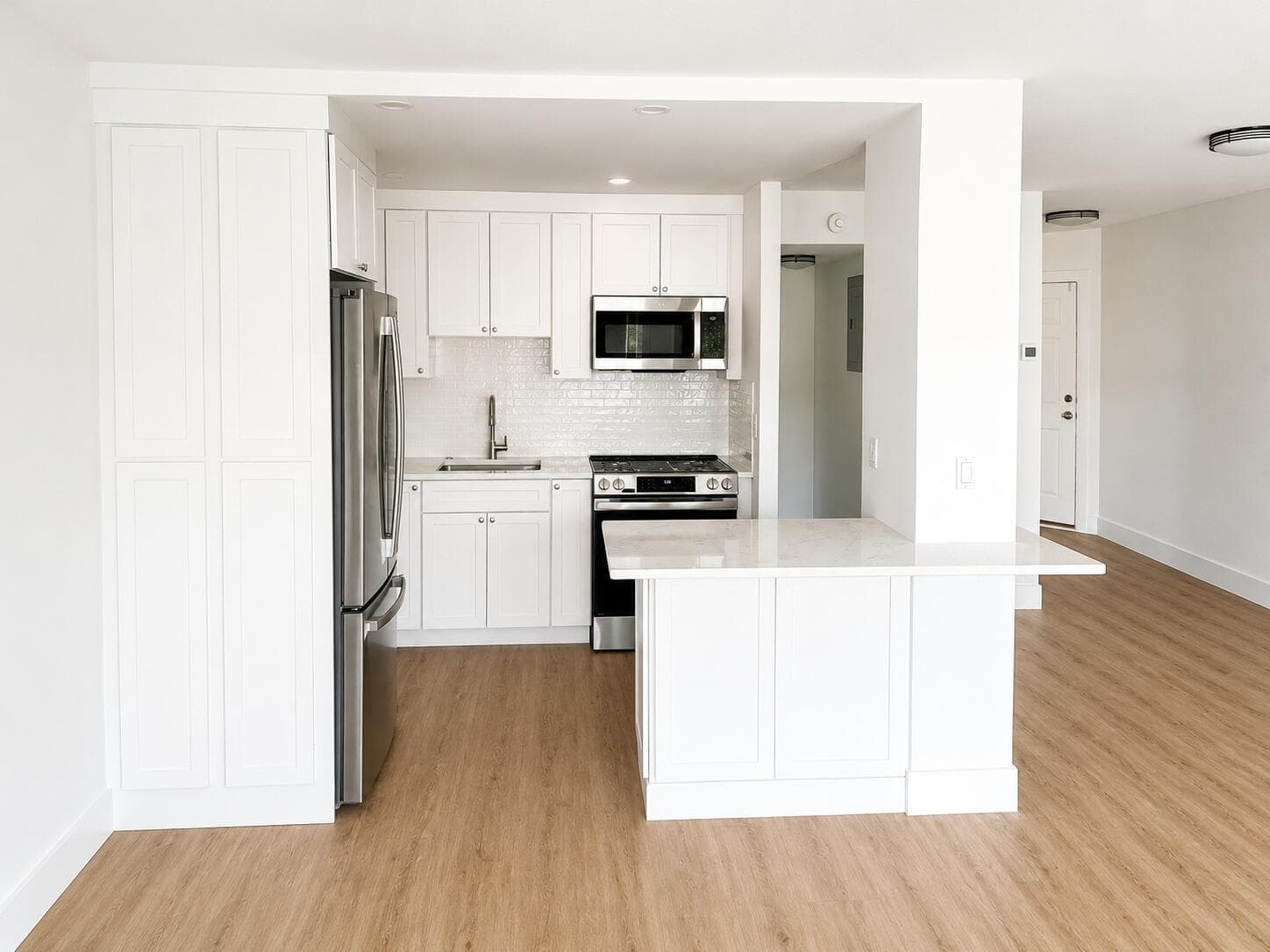 308 Golfview Road 405 photo 14