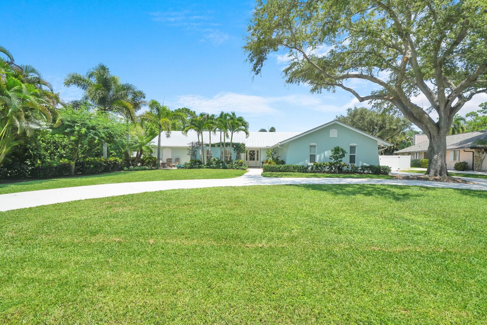 6176 EAGLES NEST Drive photo 4